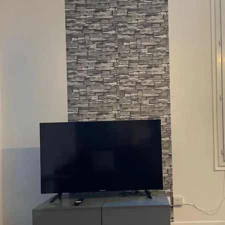 Appartement 2 Pieces Calme Proche De La Defense Arena - Paris - Champs-elysees