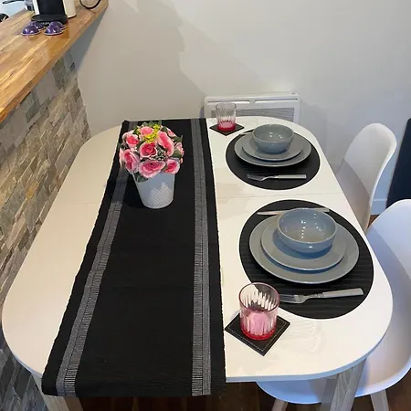 2 Pieces Calme Proche De La Defense Arena - Paris - Champs-elysees Appartement *